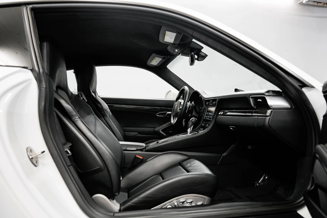 2014 Porsche 991 Turbo S - Image 29 of 31