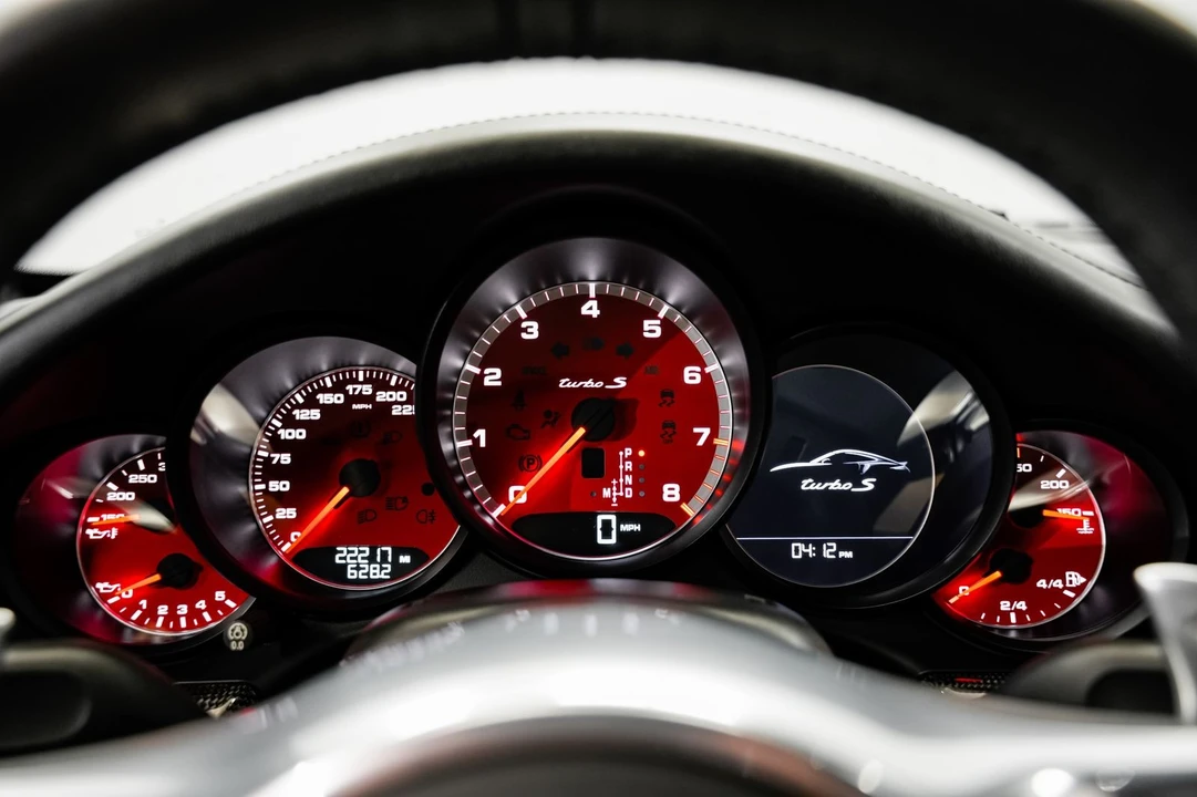 2014 Porsche 991 Turbo S - Image 11 of 31