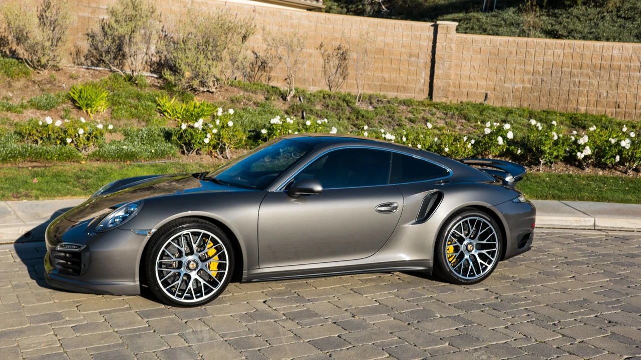 2014 Porsche 991 Turbo S - Image 14 of 27