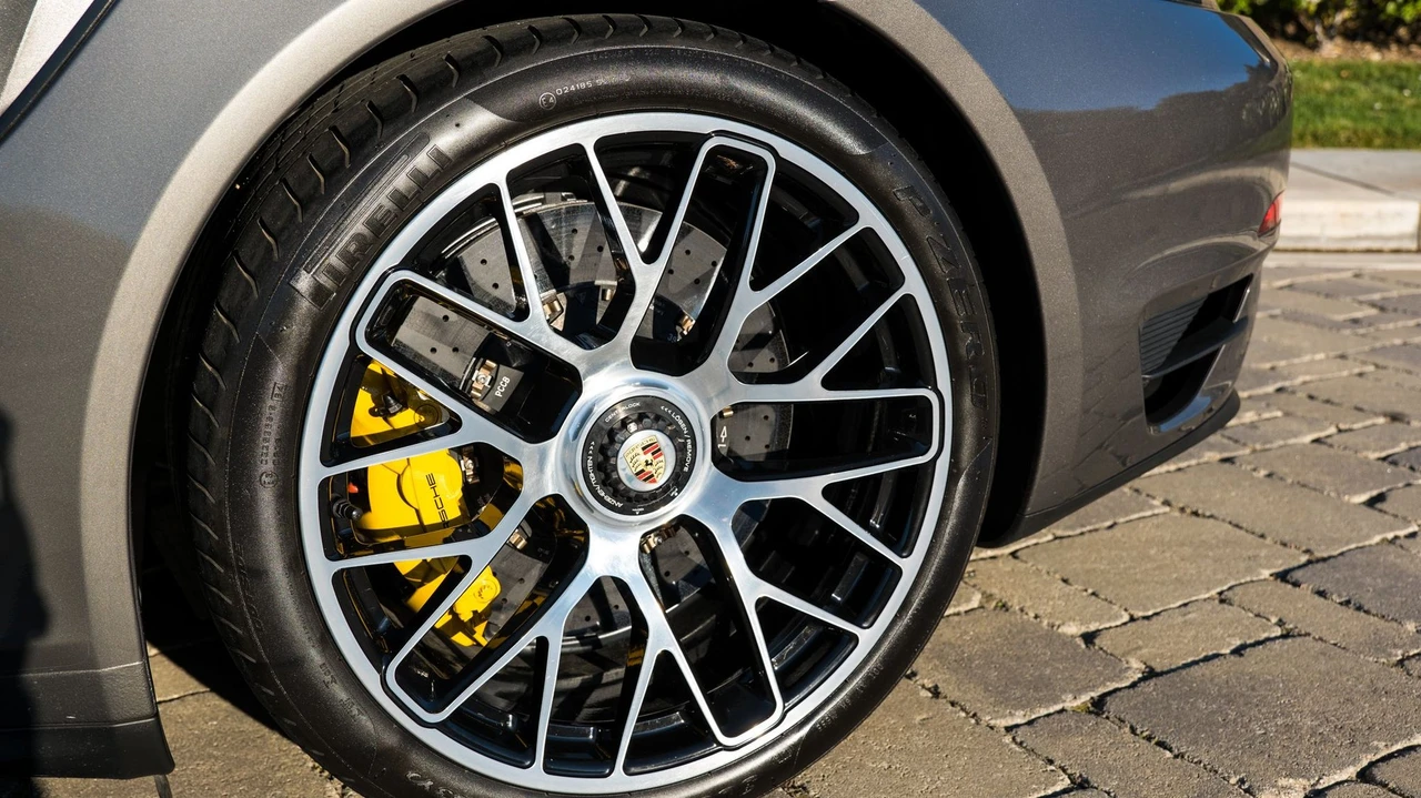 2014 Porsche 991 Turbo S - Image 16 of 27