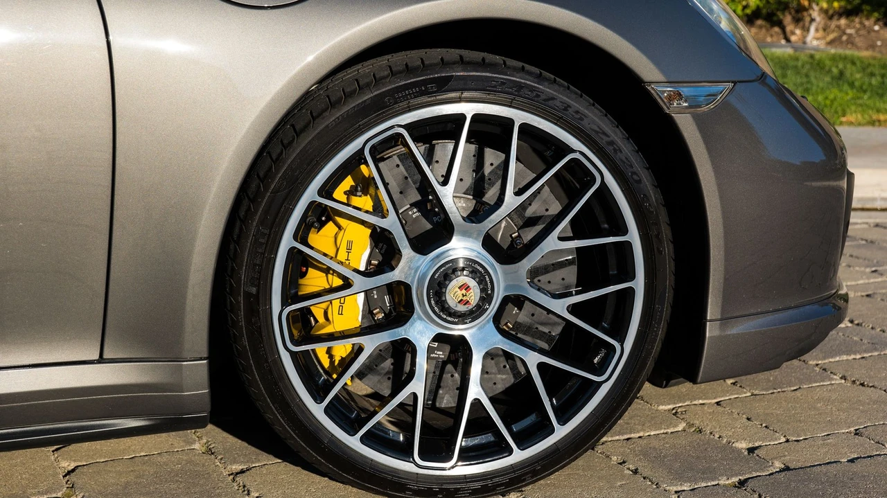 2014 Porsche 991 Turbo S - Image 25 of 27