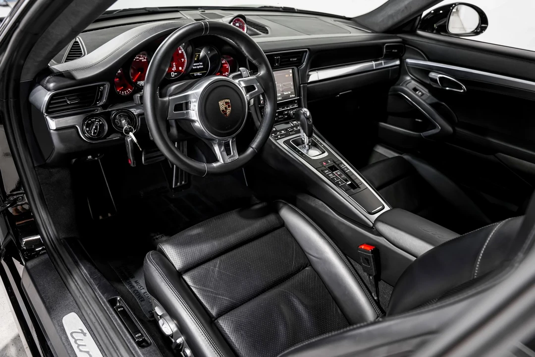 2014 Porsche 991 Turbo - Image 9 of 12