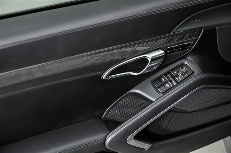 2014 Porsche 991 Turbo - Image 17 of 21