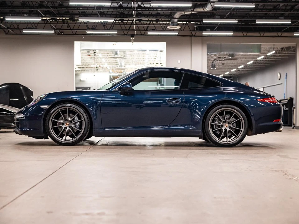 2014 Porsche 911 - Image 2 of 31