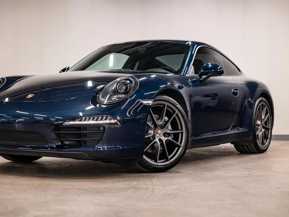 2014 Porsche 911 - Image 18 of 31