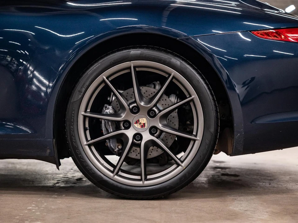 2014 Porsche 911 - Image 22 of 31