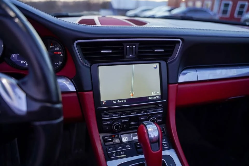 2014 Porsche 991 Carrera 4S - Image 13 of 18