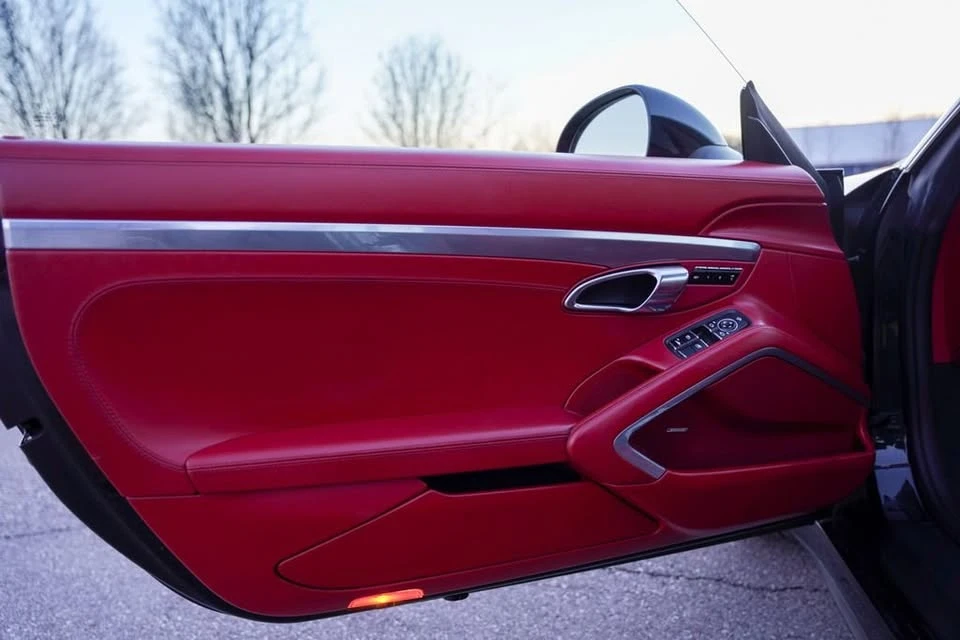2014 Porsche 991 Carrera 4S - Image 9 of 18
