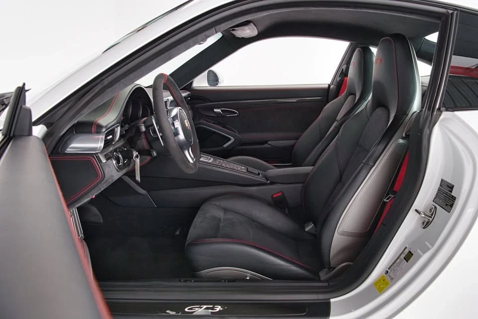 2014 Porsche 991 GT3 - Image 15 of 18