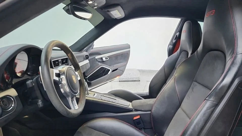 2014 Porsche 991 GT3 - Image 18 of 19