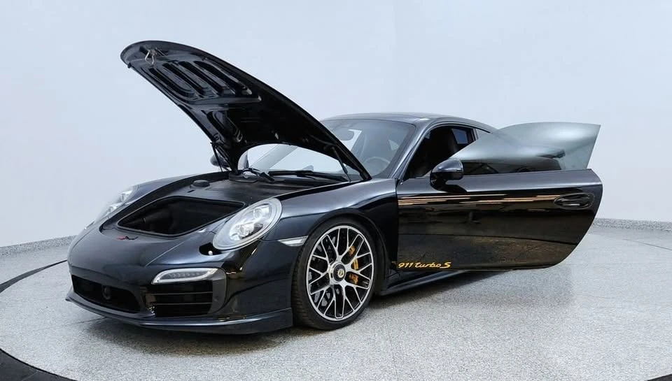 2014 Porsche 991 Turbo S - Image 9 of 20