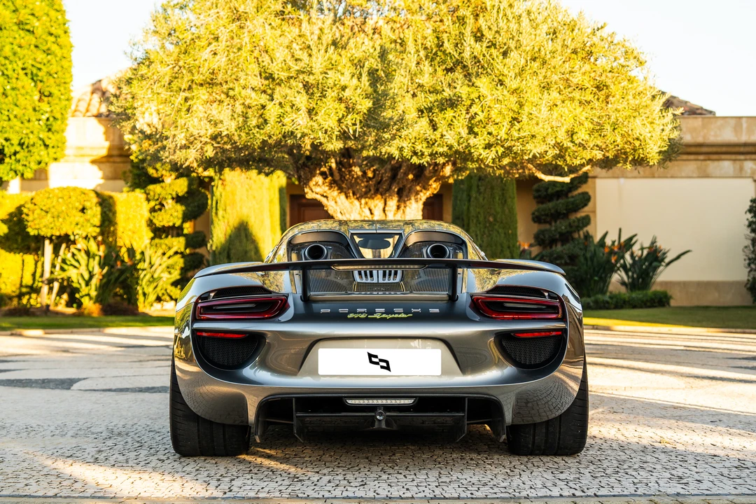 2014 Porsche 918 Spyder - Image 6 of 31