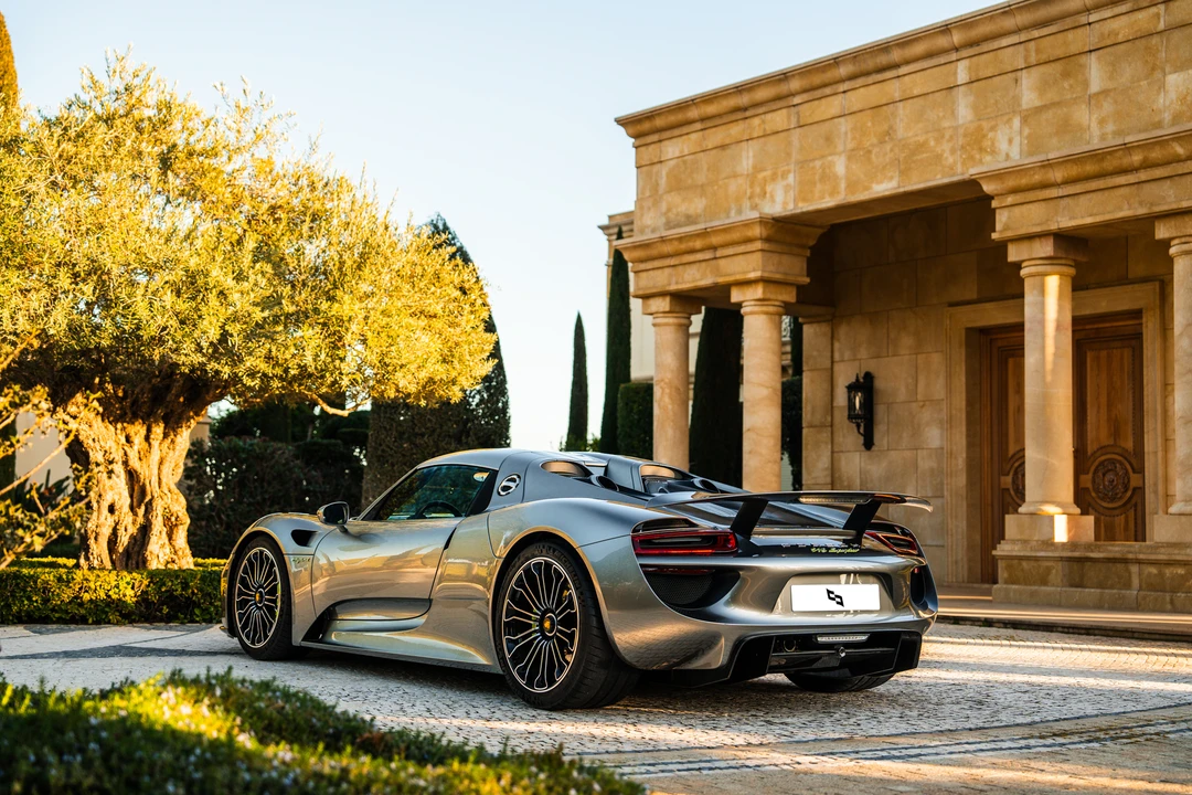 2014 Porsche 918 Spyder - Image 5 of 31