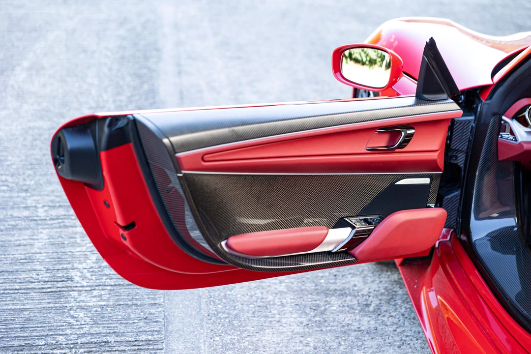 2014 Porsche 918 Spyder - Image 18 of 31