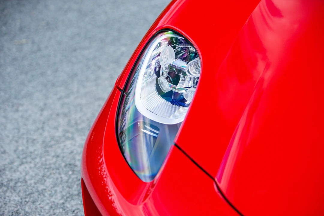 2014 Porsche 918 Spyder - Image 30 of 31