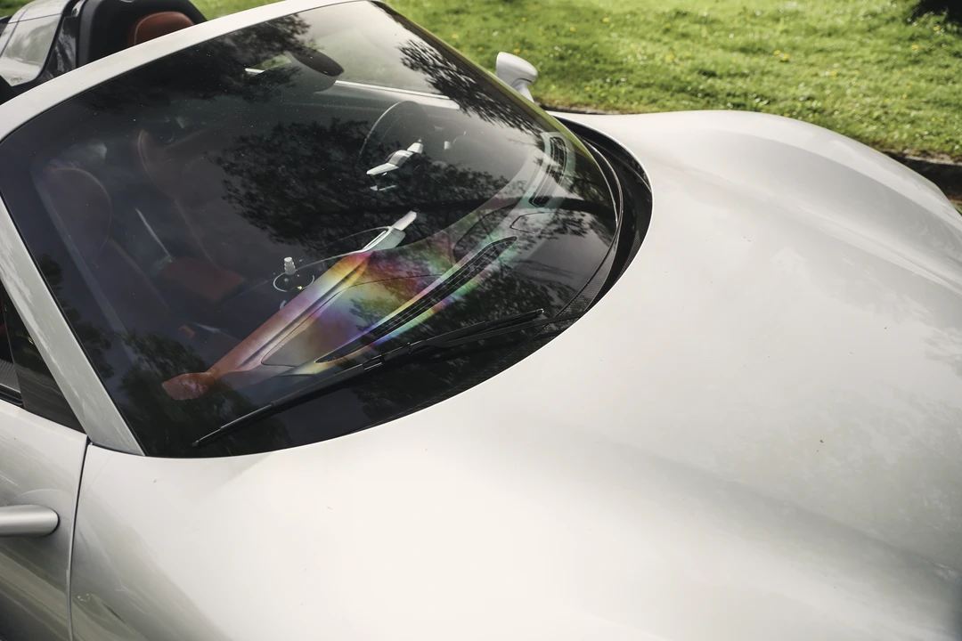 2014 Porsche 918 Spyder - Image 27 of 31