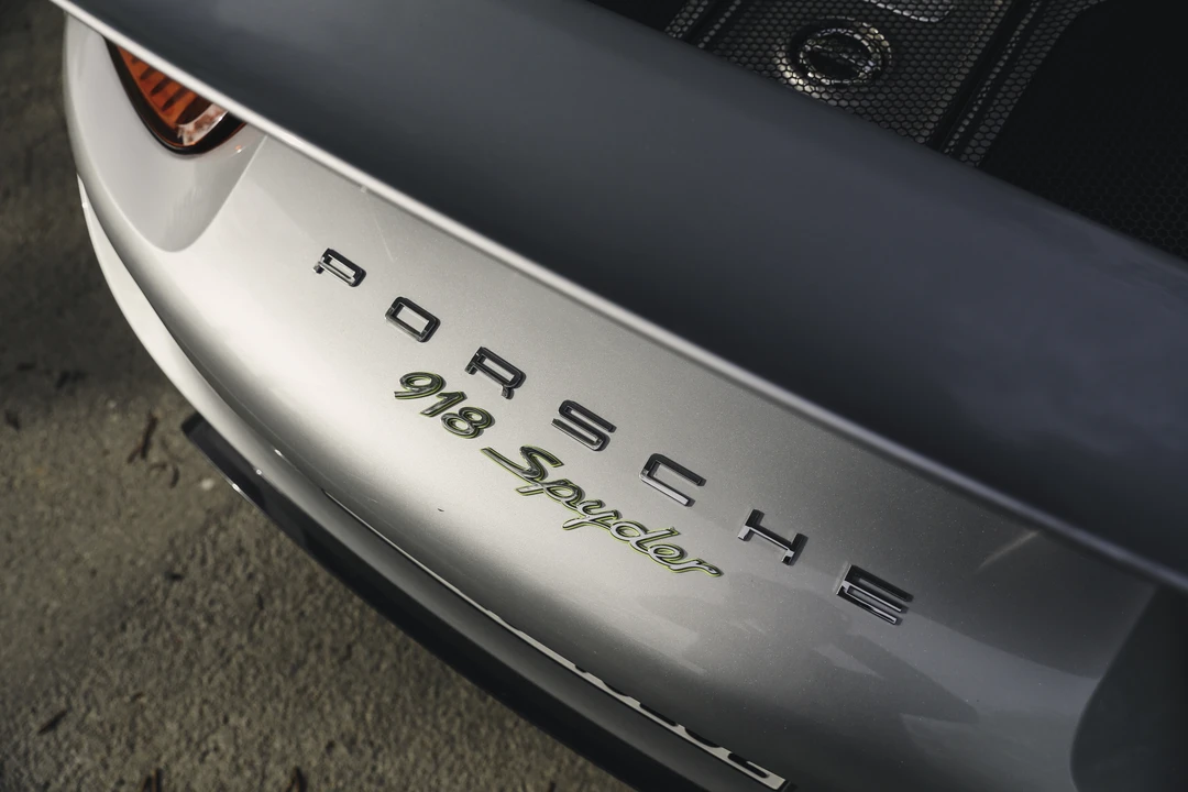 2014 Porsche 918 Spyder - Image 31 of 31