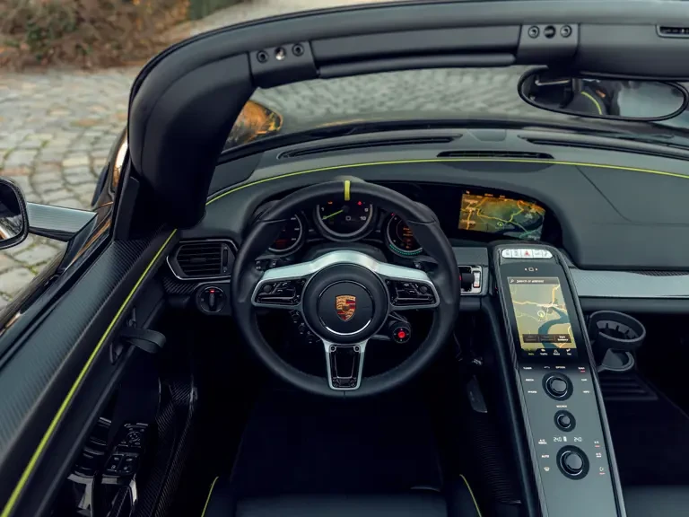 2014 Porsche 918 Spyder - Image 13 of 31