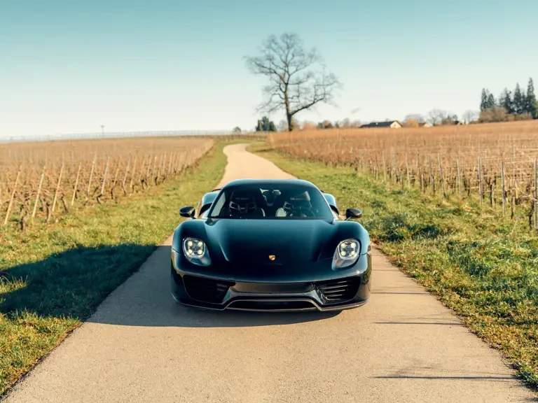 2014 Porsche 918 Spyder - Image 8 of 31