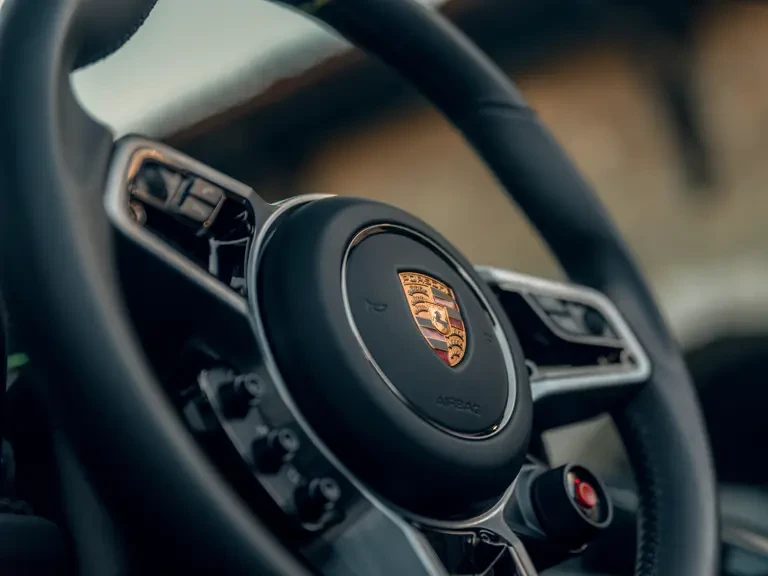 2014 Porsche 918 Spyder - Image 14 of 31