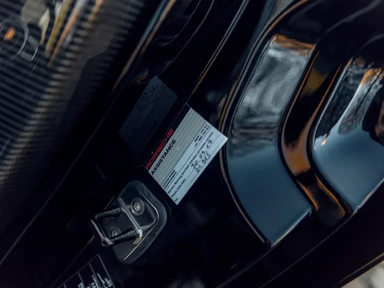 2014 Porsche 918 Spyder - Image 24 of 31
