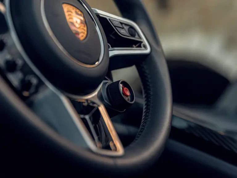 2014 Porsche 918 Spyder - Image 20 of 31