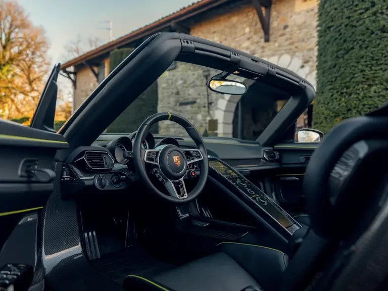 2014 Porsche 918 Spyder - Image 5 of 31
