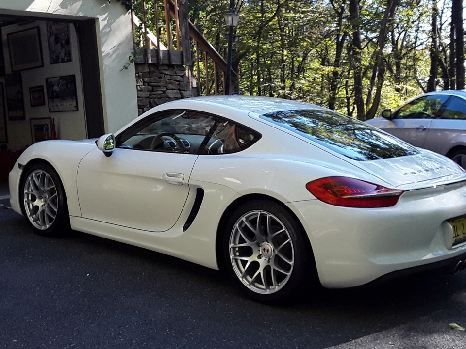 2014 Porsche 981 Cayman - Image 4 of 5