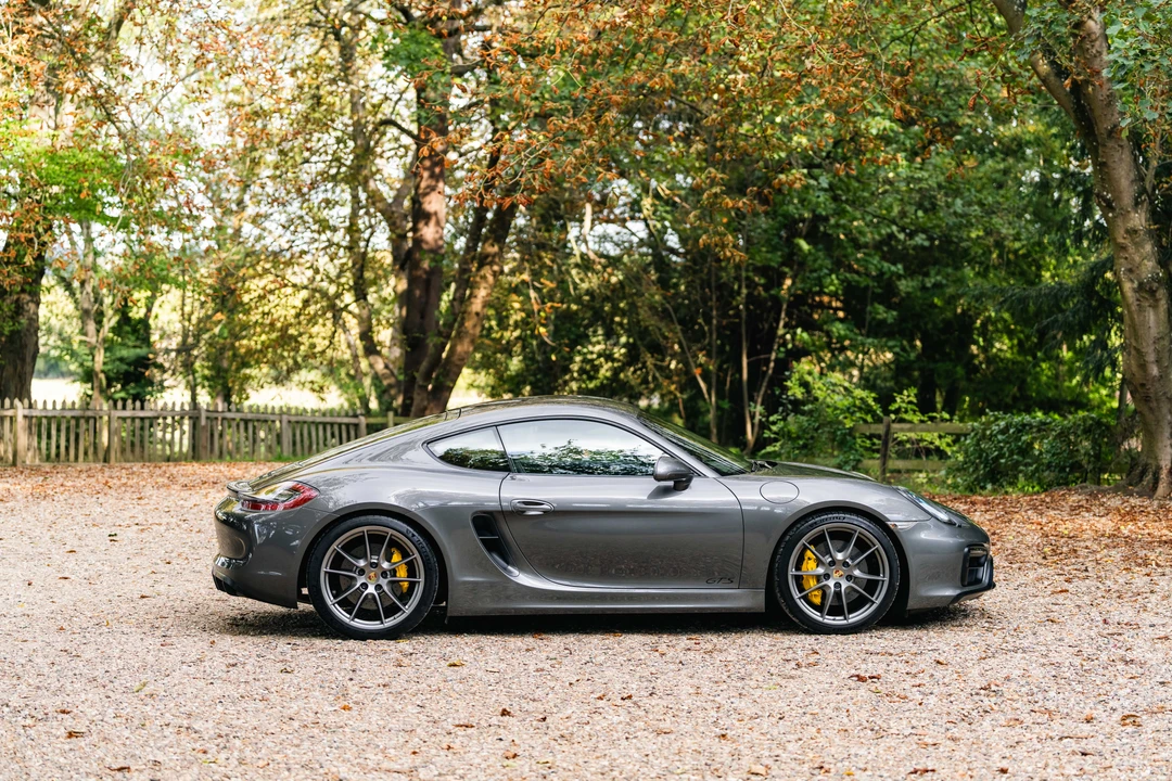 2014 Porsche 981 Cayman GTS - Image 8 of 31