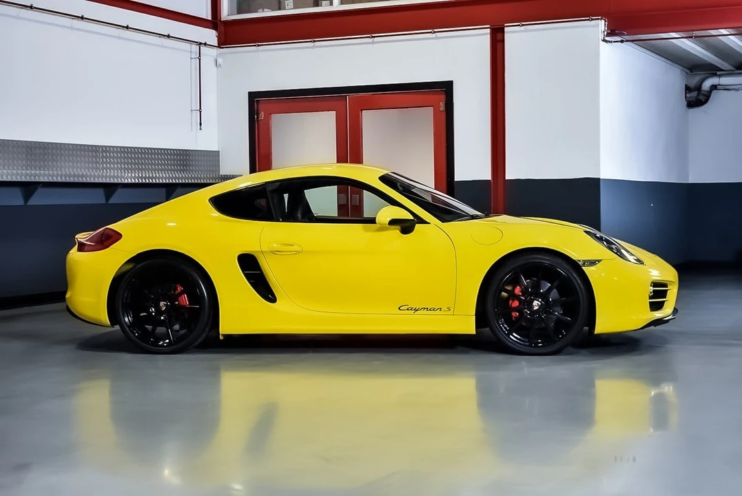 2014 Porsche 981 Cayman S - Image 18 of 30