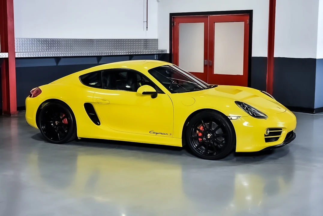 2014 Porsche 981 Cayman S - Image 15 of 30
