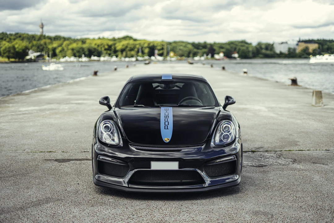 2014 Porsche 981 Cayman S - Image 2 of 31