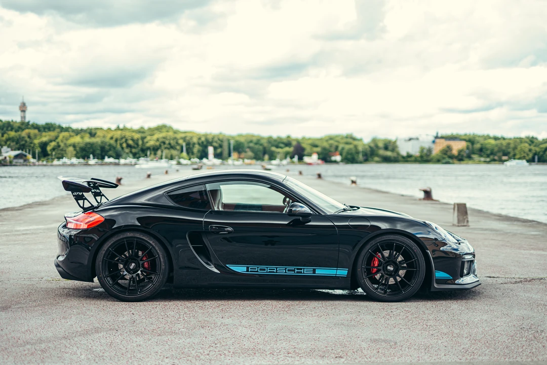 2014 Porsche 981 Cayman S - Image 8 of 31