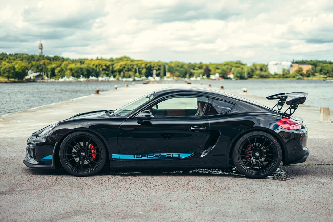 2014 Porsche 981 Cayman S - Image 4 of 31
