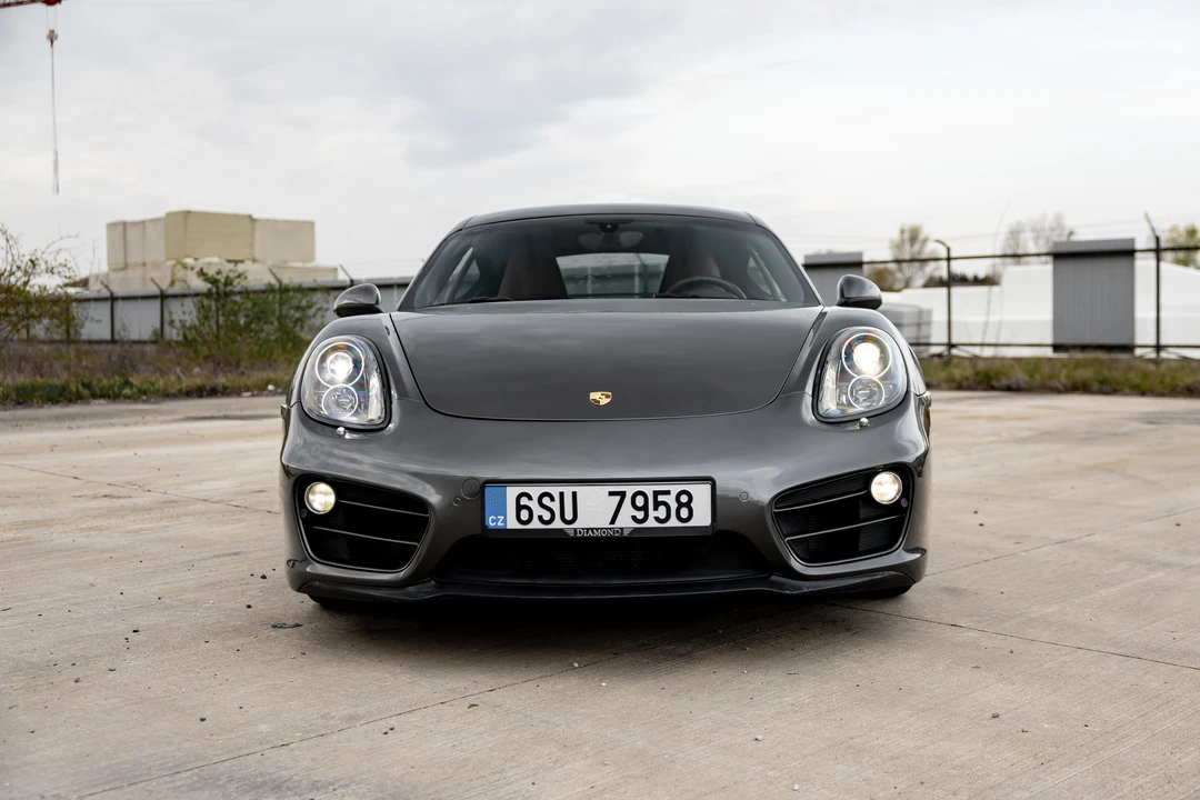 2014 Porsche 981 Cayman - Image 2 of 31
