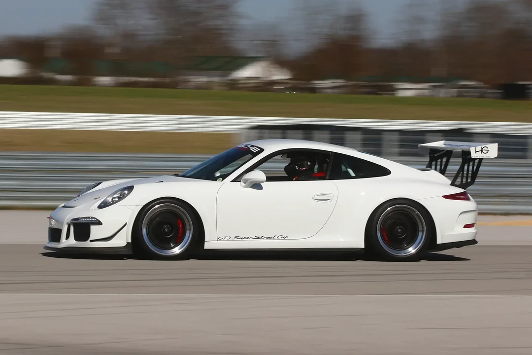 2014 Porsche 991 GT3 - Image 3 of 6