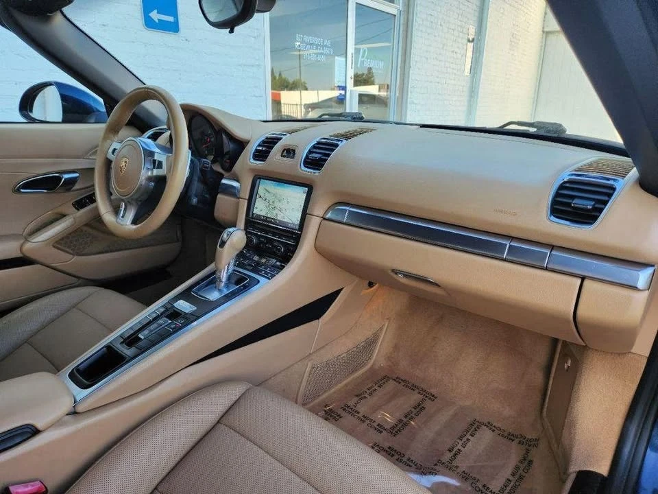 2014 Porsche 981 Boxster - Image 17 of 20