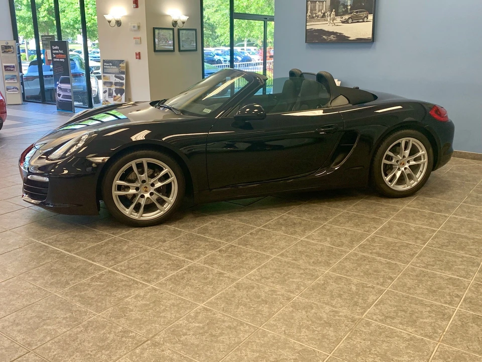 2014 Porsche 981 Boxster - Image 2 of 9