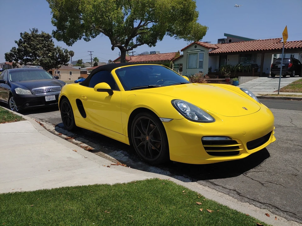 2014 Porsche 981 Boxster - Image 2 of 17