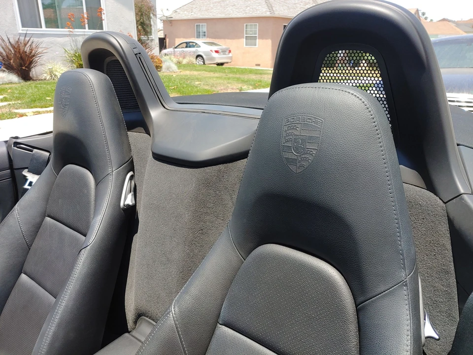 2014 Porsche 981 Boxster - Image 16 of 17