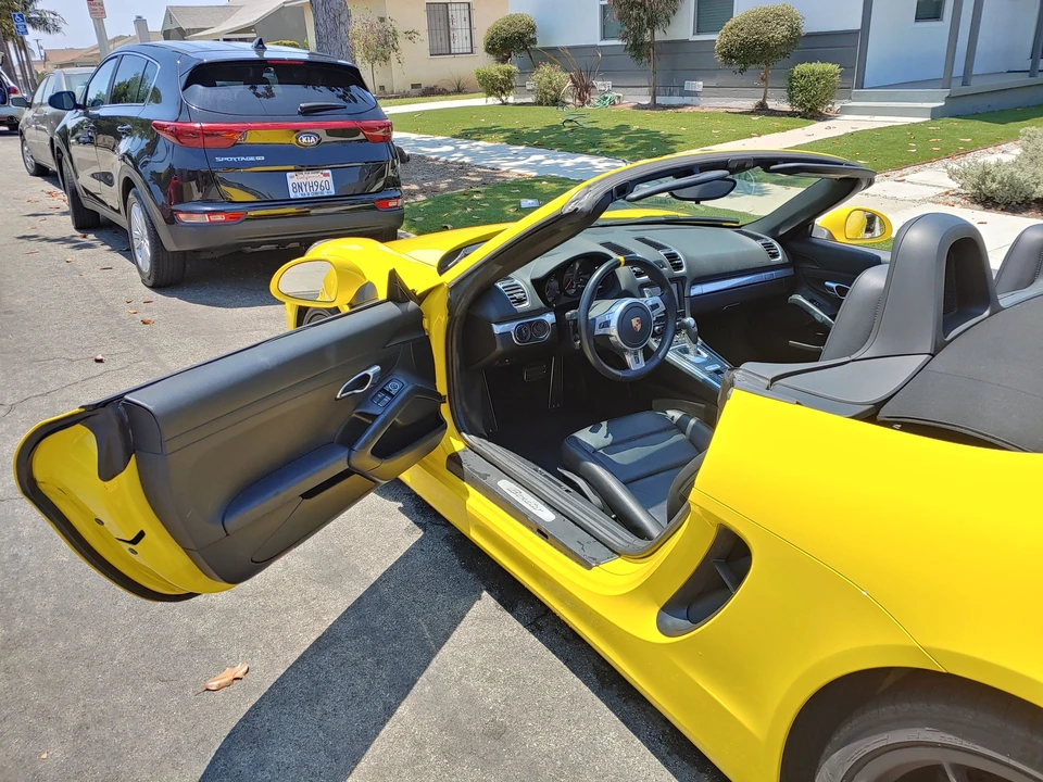 2014 Porsche 981 Boxster - Image 15 of 17