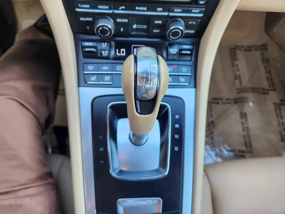 2014 Porsche 981 Boxster - Image 17 of 20