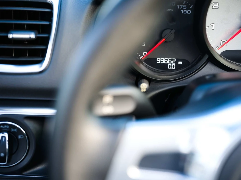 2014 Porsche 981 Boxster S - Image 14 of 31