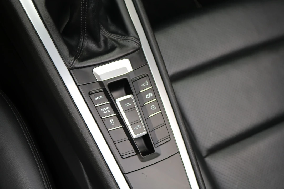 2014 Porsche 981 Boxster S - Image 6 of 8