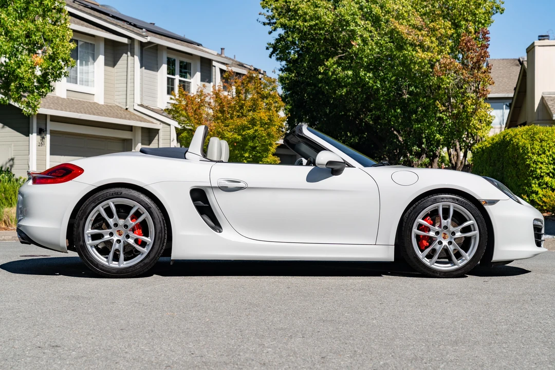 2014 Porsche 981 Boxster - Image 8 of 31