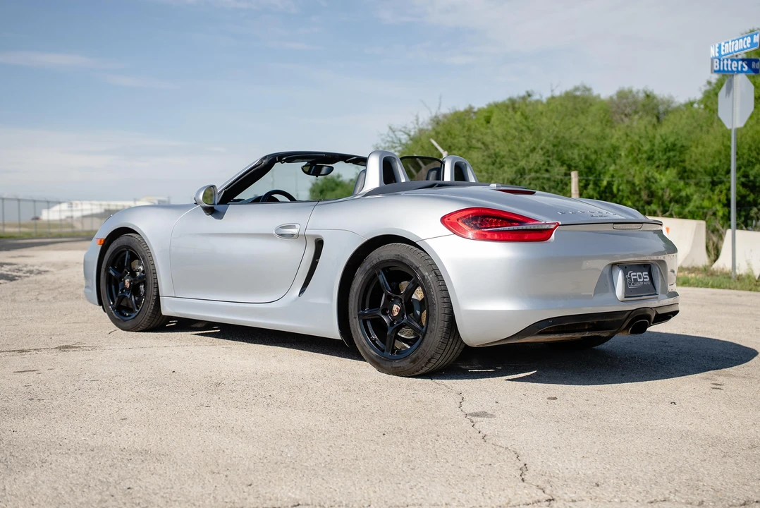 2014 Porsche 981 Boxster - Image 10 of 31
