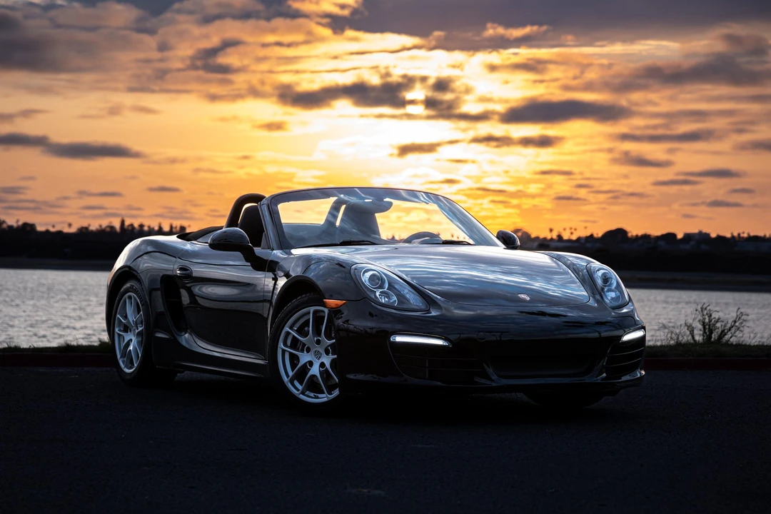 2014 Porsche 981 Boxster - Image 2 of 31