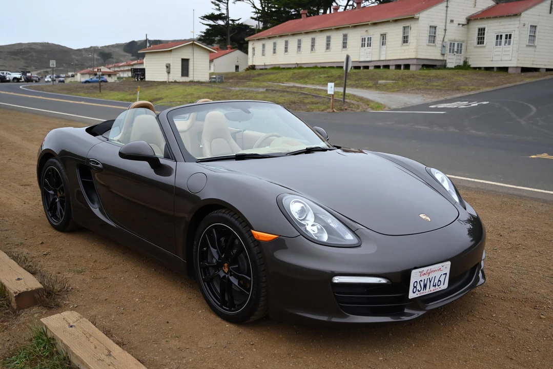 2014 Porsche 981 Boxster - Image 14 of 31