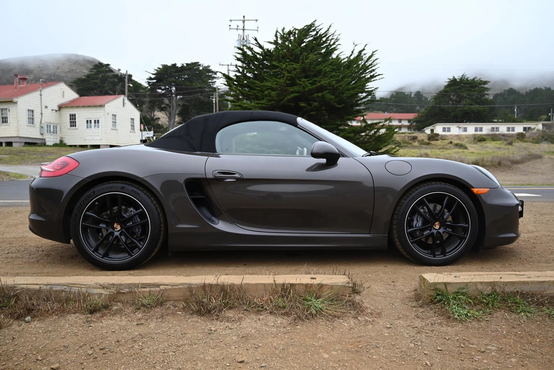 2014 Porsche 981 Boxster - Image 23 of 31