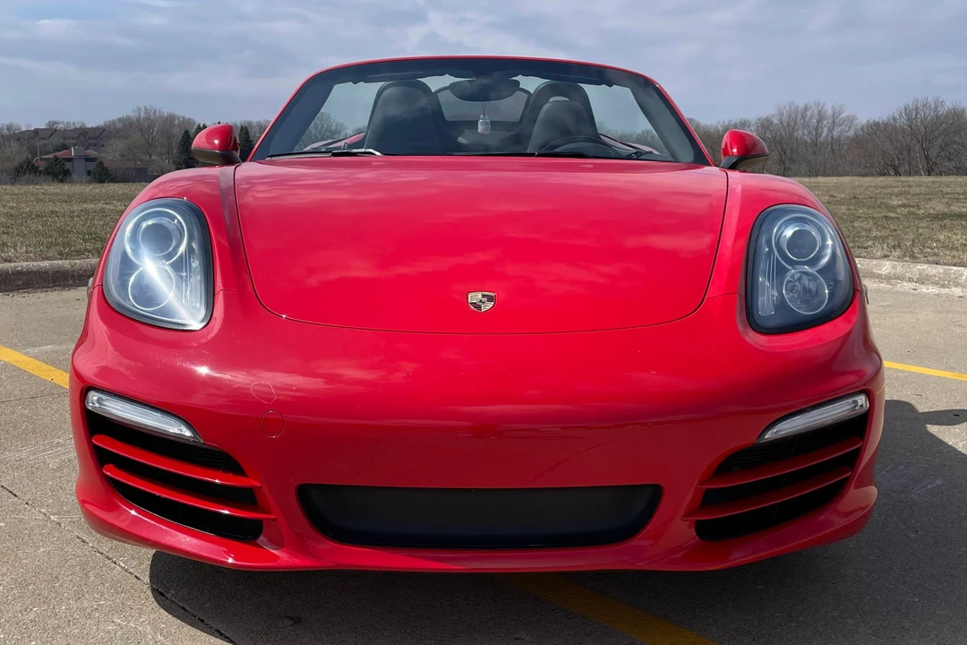 2014 Porsche 981 Boxster - Image 2 of 31
